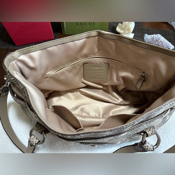 *Sold* Coach Campbell Eva Exotic Python Snakeskin Satchel w/ dust bag - Picture 9 of 12